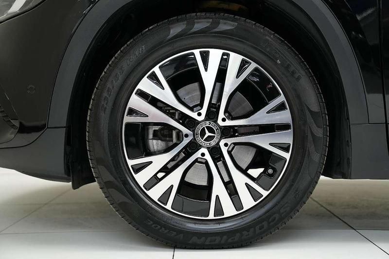 Gebraucht Mercedes GLA180 116 PS (85 kW) 2024 Schwarz SUV