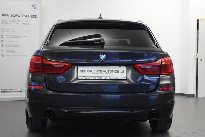Gebraucht BMW 520 Shadowline 190 PS (139 kW) 2018 Grau Kombi