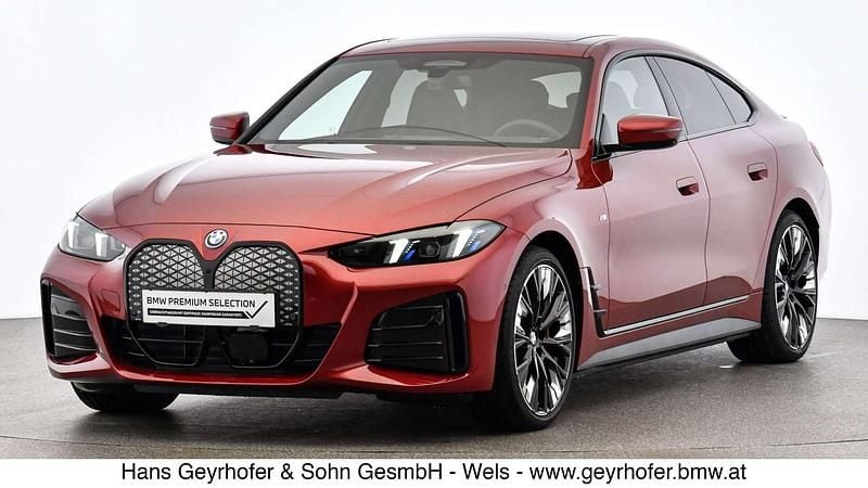Rot Gebraucht 2024 BMW i4 Shadowline Limousine | € 62.980 - Bild 1/4