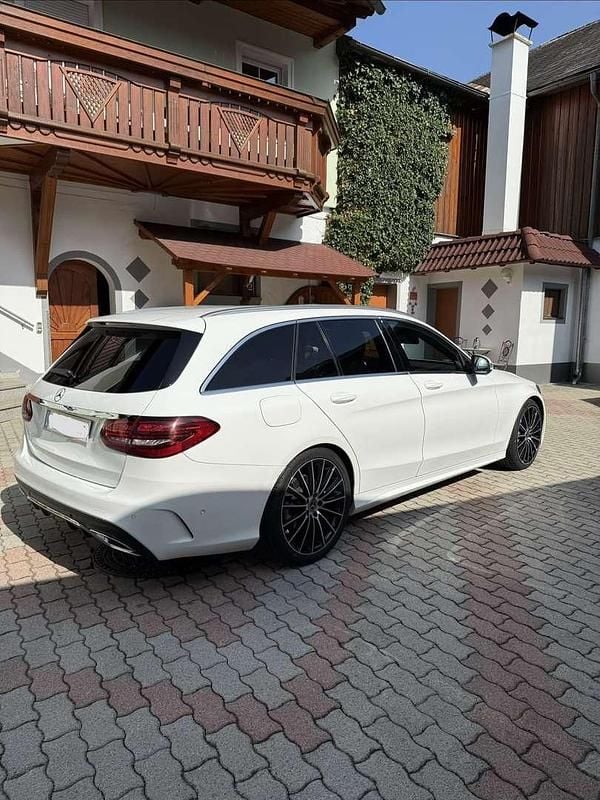 Gebraucht Mercedes C220 194 PS (142 kW) 2019 Kombi