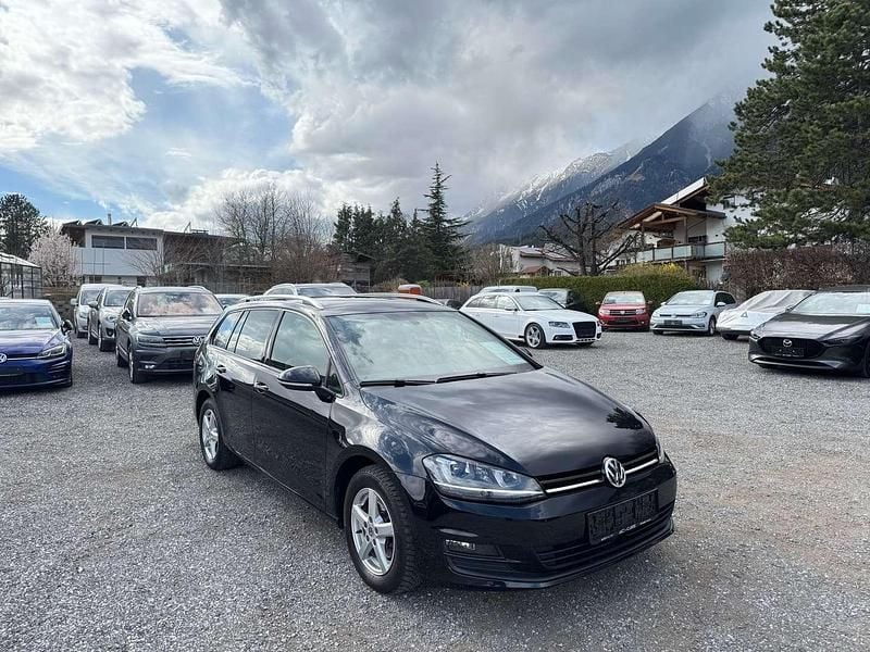Schwarz Gebraucht 2017 VW Golf VII Comfortline Kombi | € 12.500 (Fairer Preis) - Bild 1/4