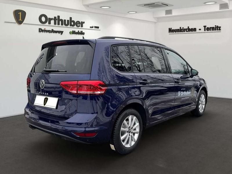 Neu VW Touran 150 PS (110 kW) 2026 Mittelblau  metallic Van / Kleinbus