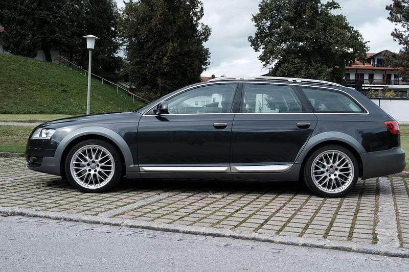 Gebraucht Audi A6 Allroad 239 PS (175 kW) 2011 Grau Kombi