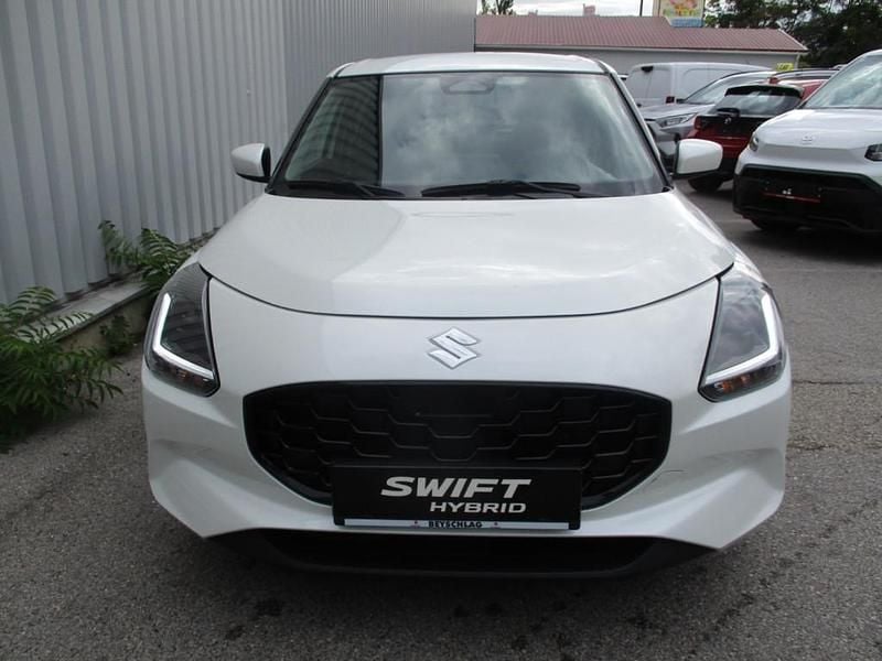 Neu Suzuki Swift 82 PS (60 kW) 2025 Limousine