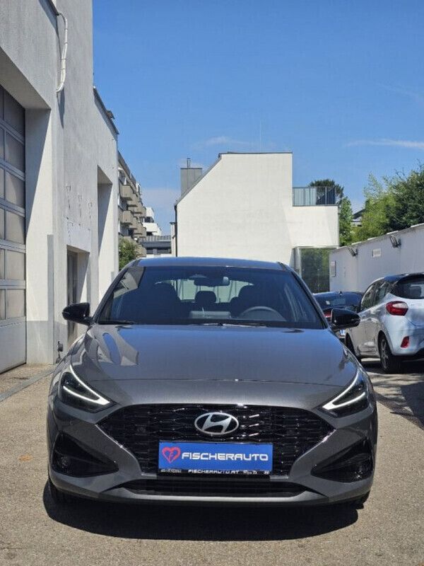 Gebraucht Hyundai i30 GO! 101 PS (74 kW) 2023 Ecotronic gray