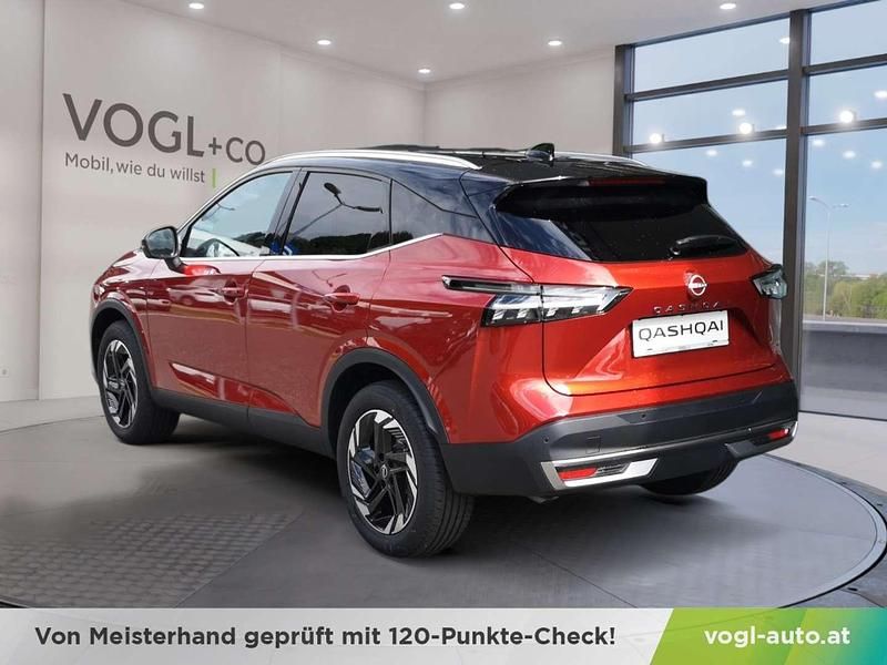 Gebraucht Nissan Qashqai N-Connecta 158 PS (116 kW) 2025 Rot SUV