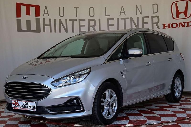 Gebraucht Ford S-MAX Titanium 150 PS (110 kW) 2021 Silber Van / Kleinbus