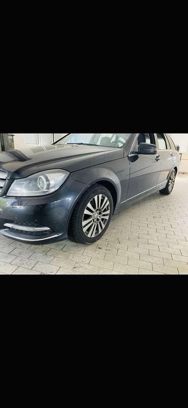 Gebraucht Mercedes C220 Avantgarde 170 PS (125 kW) 2012 Kombi