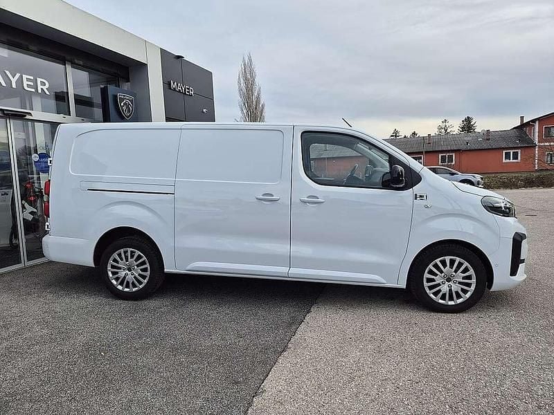 Gebraucht Peugeot Expert S 120 PS (88 kW) 2024 Weiß Van