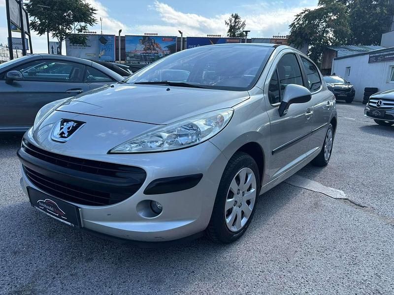 Grau Gebraucht 2007 Peugeot 207 Kleinwagen | € 2.499 (Fairer Preis) - Bild 1/4