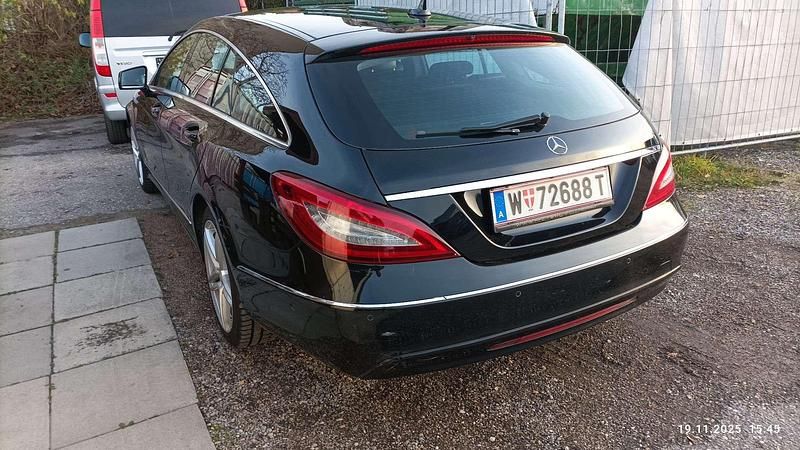 Gebraucht Mercedes CLS220 Shooting Brake 170 PS (125 kW) 2015 Schwarz Kombi