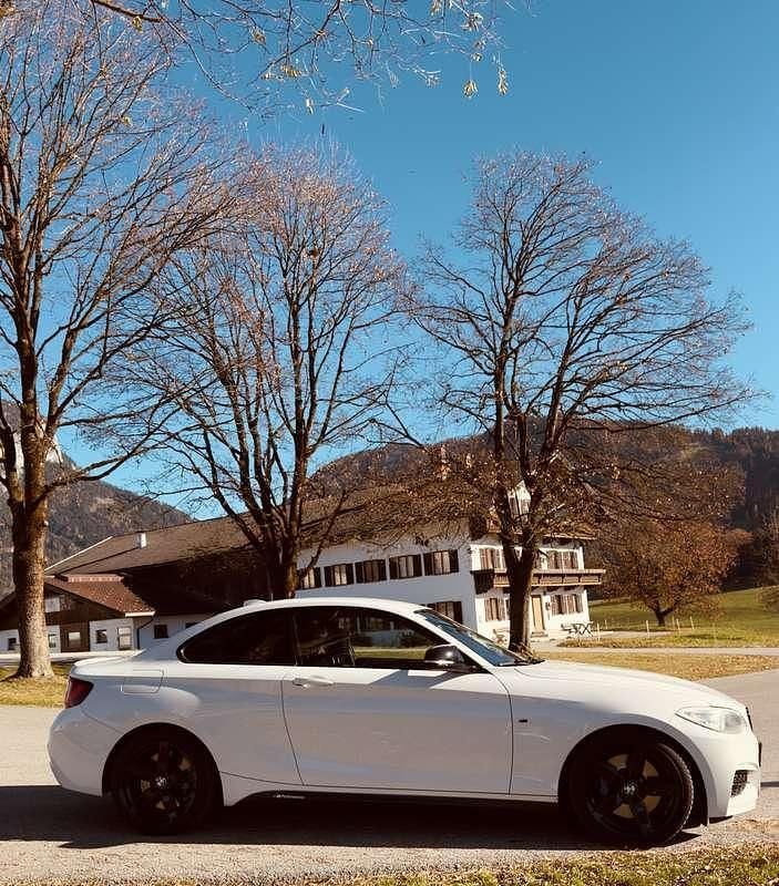 Gebraucht BMW M235 Comfort Edition 326 PS (239 kW) 2014 Weiß Coupé