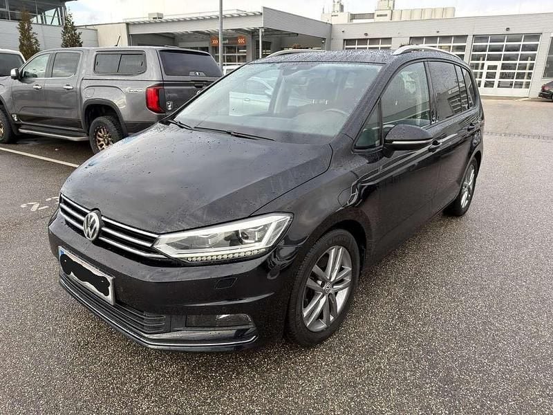 Gebraucht VW Touran 150 PS (110 kW) 2017 Schwarz Van / Kleinbus