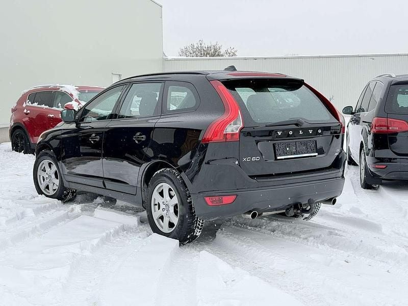 Gebraucht Volvo XC60 Kinetic 205 PS (150 kW) 2009 Schwarz SUV