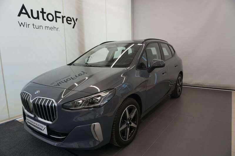 Grau Gebraucht 2024 BMW 223 Active Tourer Basis Van / Kleinbus | € 51.450 - Bild 1/4