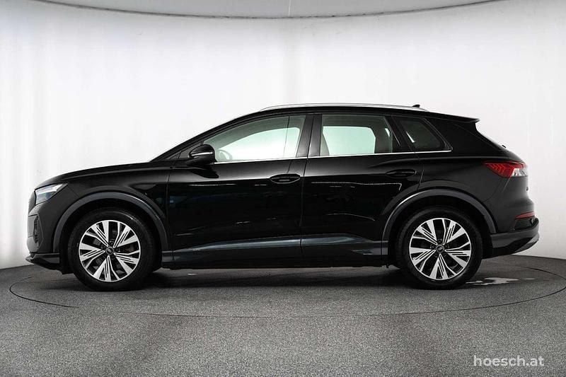Gebraucht Audi Q4 e-tron Advanced 219 kW (299 PS) 2022 Schwarz SUV