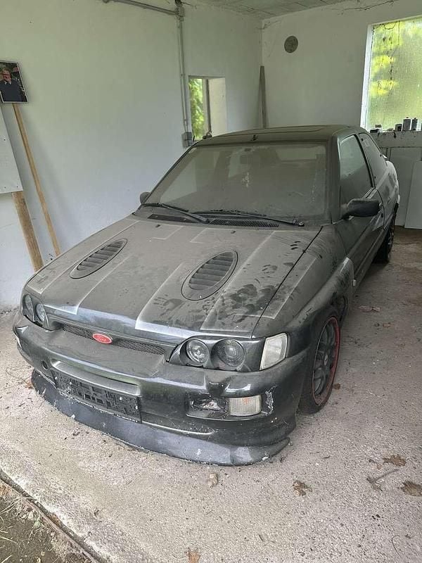 Gebraucht Ford Escort RS 147 PS (108 kW) 1992 Limousine