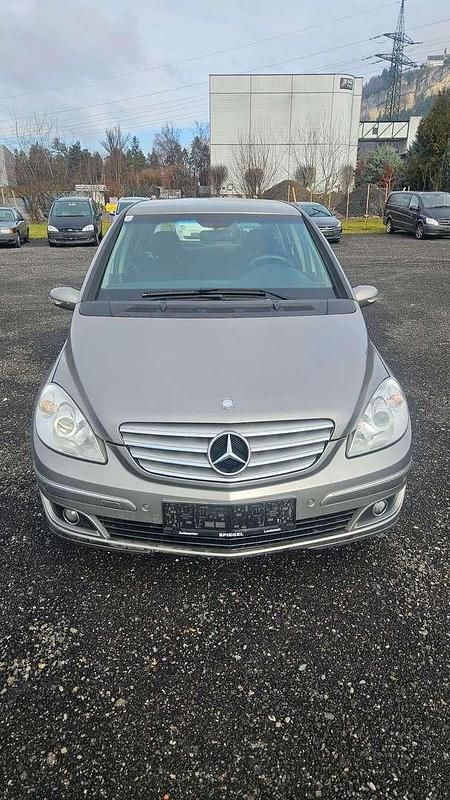 Gebraucht Mercedes B180 109 PS (80 kW) 2006 Grau Van / Kleinbus