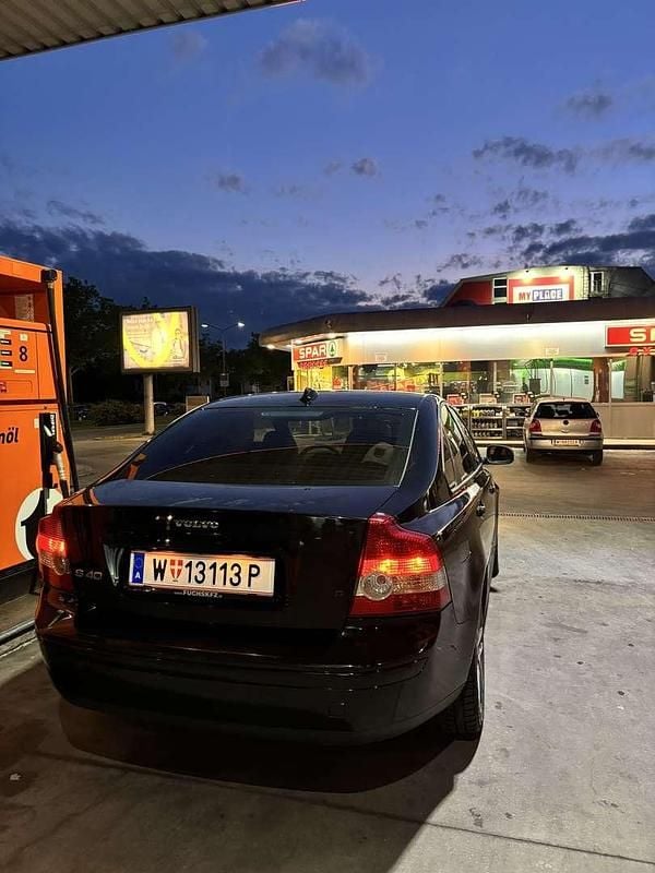 Gebraucht 2007 Volvo S40 Limousine | € 2.400 - Bild 1/4