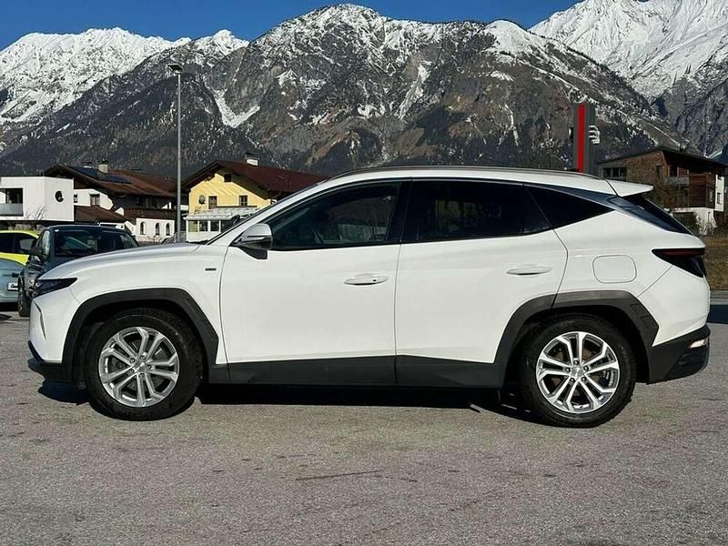 Gebraucht Hyundai Tucson 136 PS (100 kW) 2021 Weiß SUV