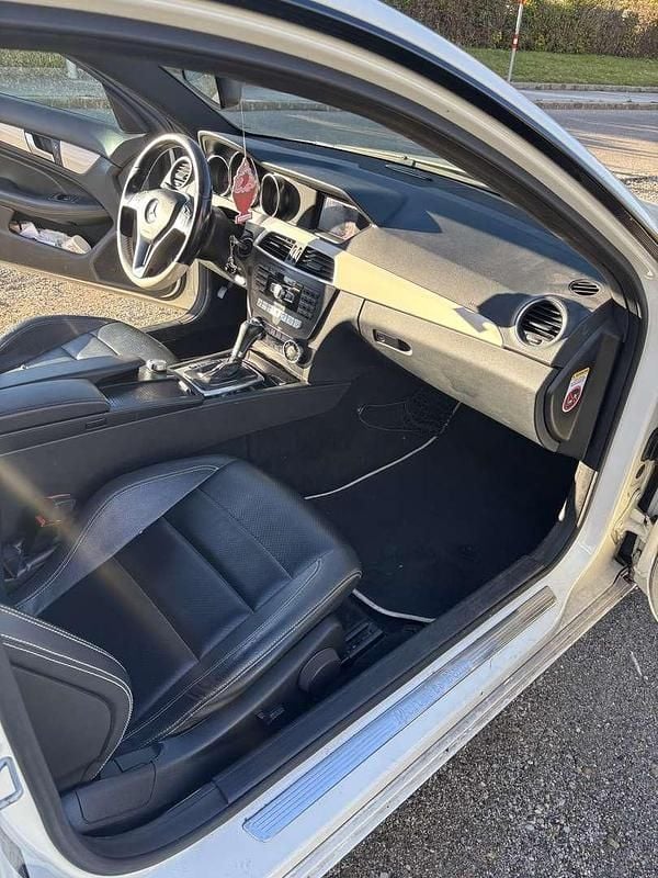 Gebraucht Mercedes C180 156 PS (114 kW) 2011 Coupé