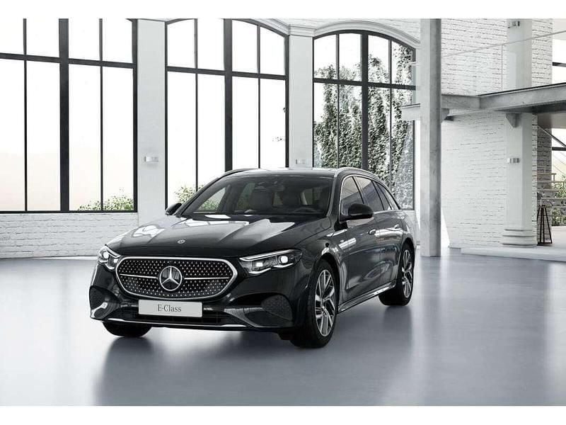Gebraucht Mercedes E300 313 PS (230 kW) 2025 Schwarz Kombi