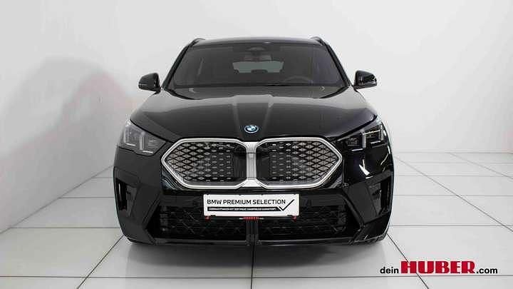 Neu BMW iX2 150 kW (204 PS) 2025 Schwarz SUV
