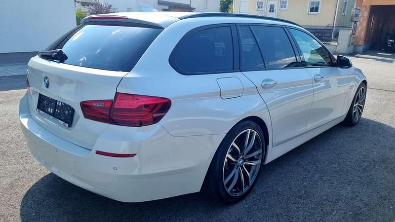 Gebraucht BMW 520 190 PS (139 kW) 2016 Weiß Kombi