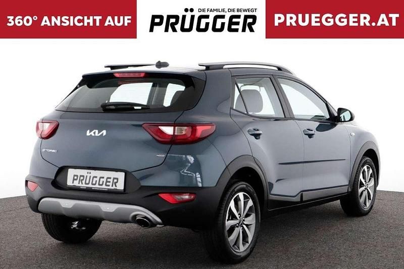 Gebraucht Kia Stonic Silver 99 PS (72 kW) 2025 Grau SUV
