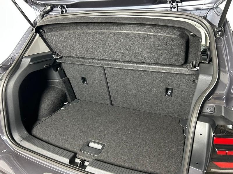 Gebraucht VW T-Cross 115 PS (84 kW) 2025 Mittelgrau  metallic SUV