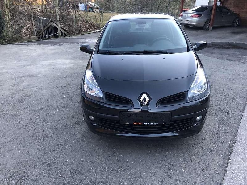 Gebraucht Renault Clio II Expression 75 PS (55 kW) 2008 Limousine