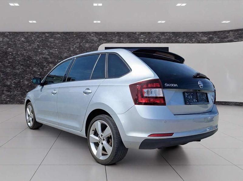 Gebraucht Skoda Rapid Sport 110 PS (80 kW) 2018 Silber Limousine