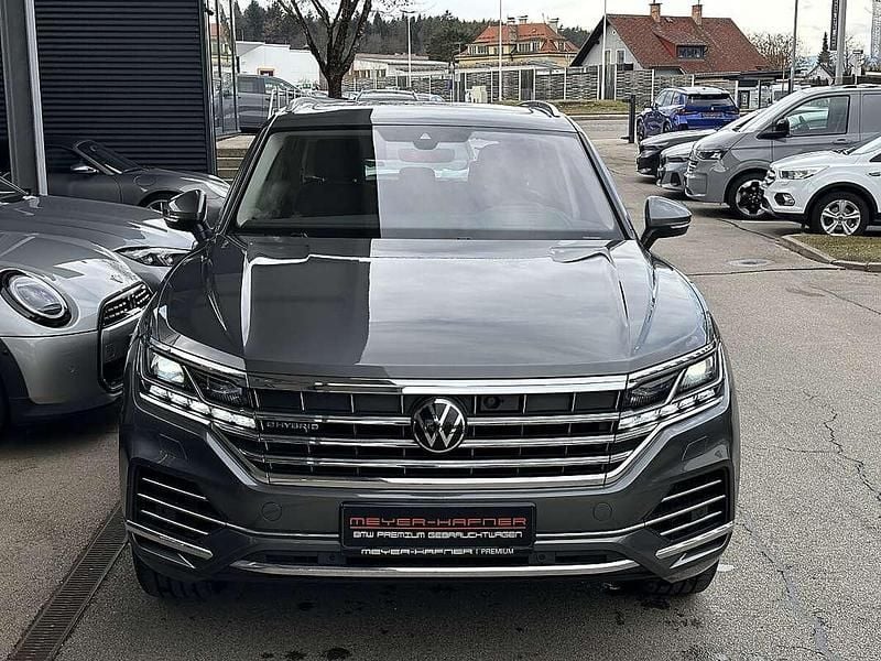 Gebraucht VW Touareg Elegance 340 PS (250 kW) 2021 Grau SUV