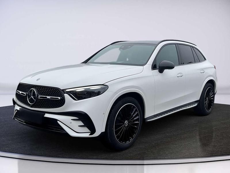 Gebraucht Mercedes GLC220 AMG Line Premium Plus 197 PS (144 kW) 2024 Weiß SUV