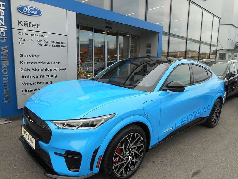 Blau Gebraucht 2022 Ford Mustang Mach-E GT Extended Range SUV | € 66.900 - Bild 1/4