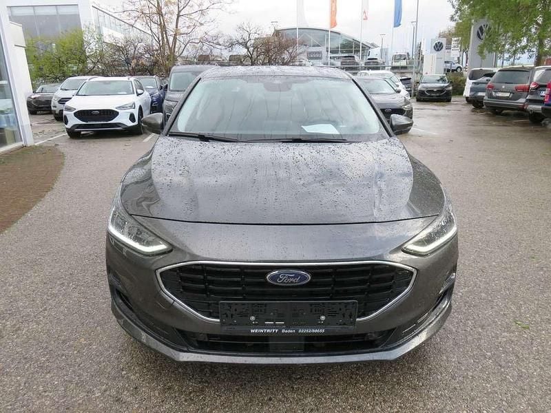 Gebraucht Ford Focus Cool & Connect 120 PS (88 kW) 2022 Grau Limousine