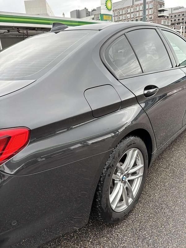 Gebraucht BMW 520 Sport Line 190 PS (139 kW) 2019 Grau Limousine