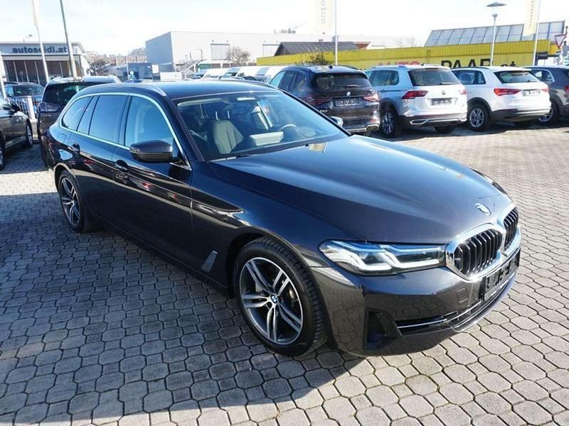 Gebraucht BMW 530e 184 PS (135 kW) 2021 Grau Kombi