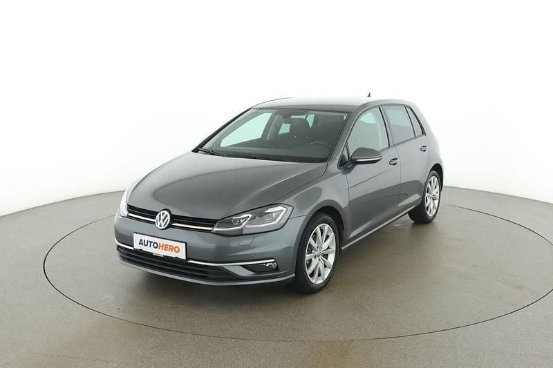 Gebraucht VW Golf VII 110 PS (80 kW) 2018 Grau Limousine