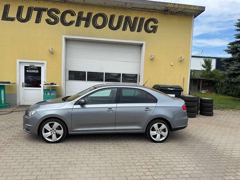 Gebraucht Seat Toledo Style 105 PS (77 kW) 2013 Blau Limousine