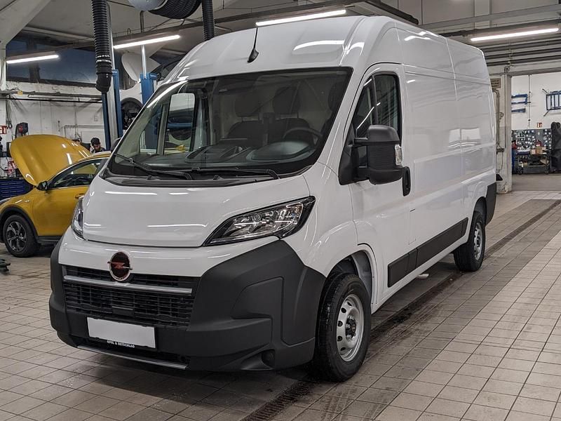 Neu Opel Movano 140 PS (102 kW) 2025 Icy white Van
