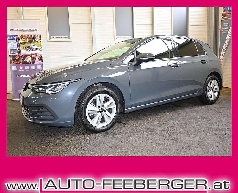 Gebraucht VW Golf VIII Life 110 PS (80 kW) 2024 Grau Limousine