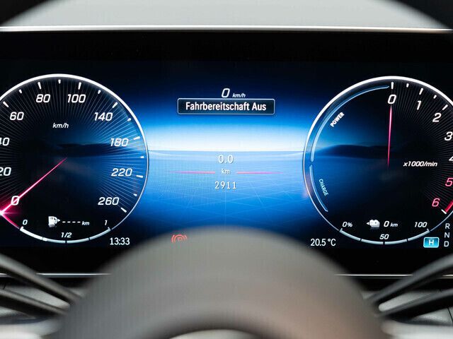 Gebraucht Mercedes GLC300e 197 PS (144 kW) 2023 Schwarz SUV