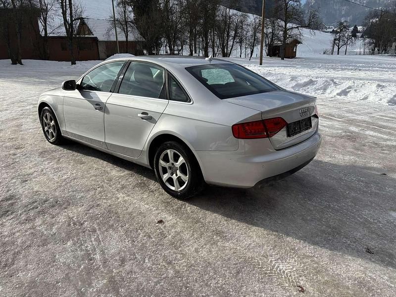 Gebraucht Audi A4 143 PS (105 kW) 2009 Silber Limousine