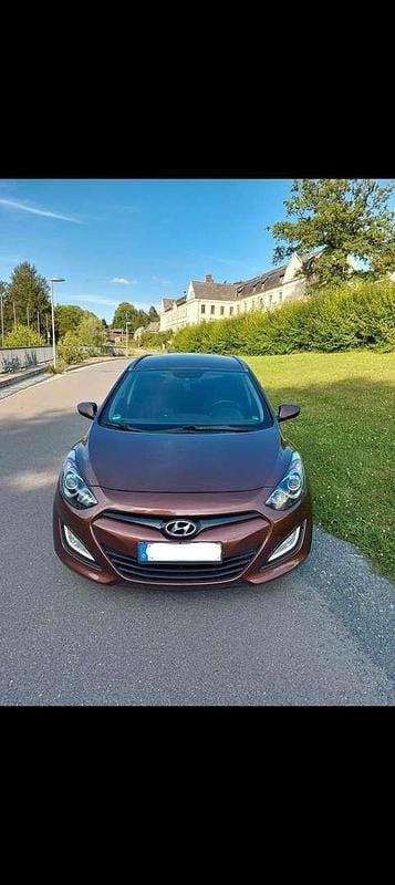 Gebraucht 2013 Hyundai i30 Advantage Kombi | € 3.750 (Superpreis) - Bild 1/4