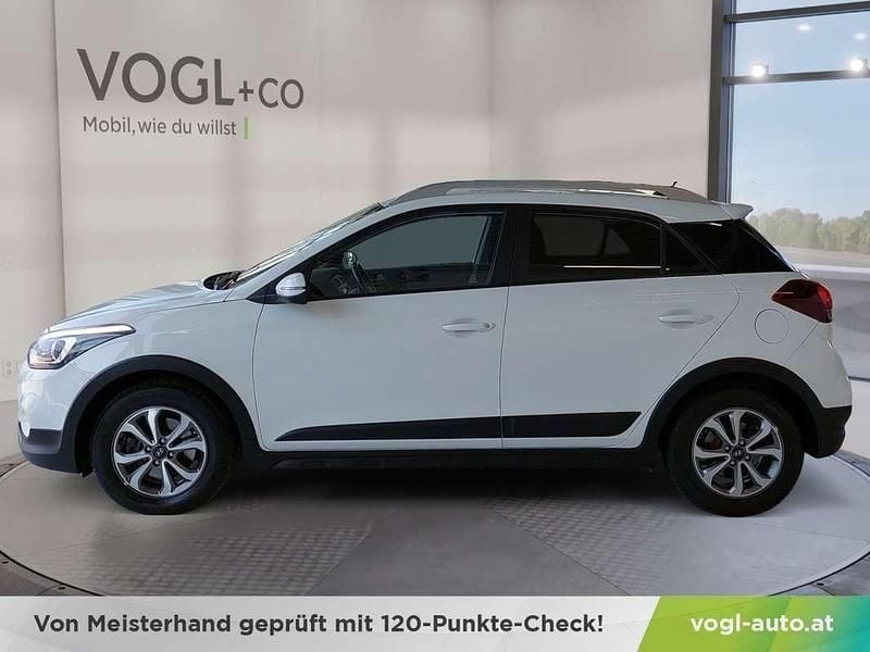 Gebraucht Hyundai i20 Active 99 PS (72 kW) 2019 Weiß Kleinwagen