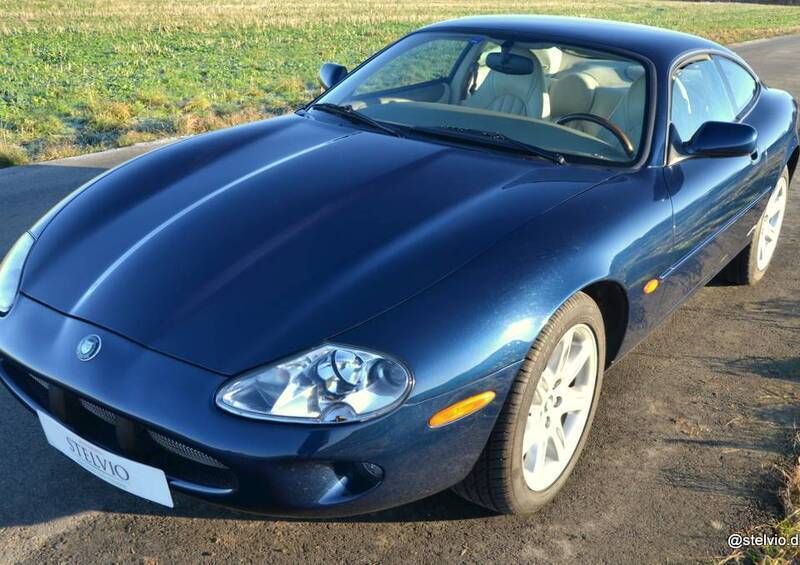 Gebraucht Jaguar XK8 284 PS (208 kW) 2000 Blau Coupé