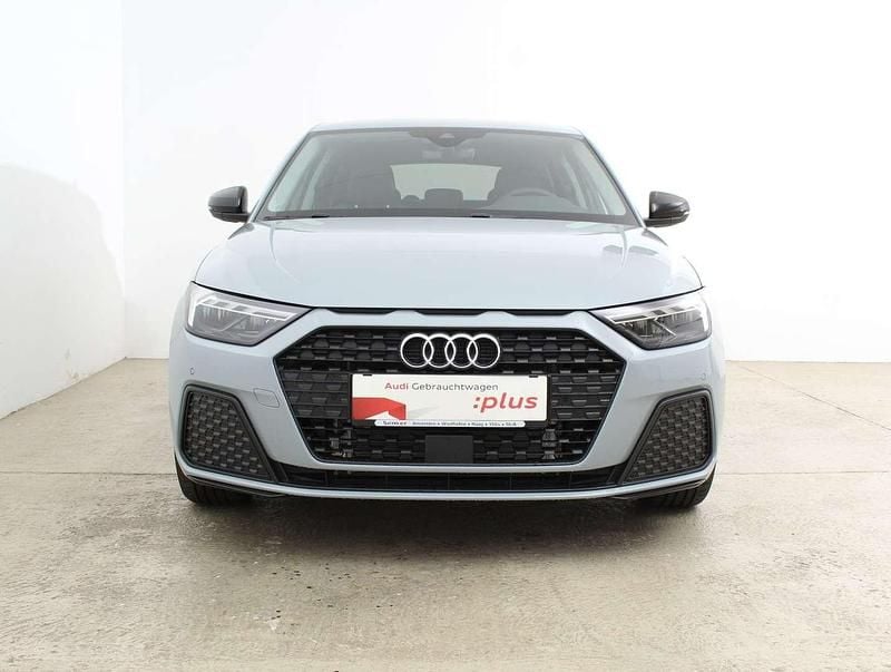 Neu Audi A1 116 PS (85 kW) 2025 Grau Kleinwagen
