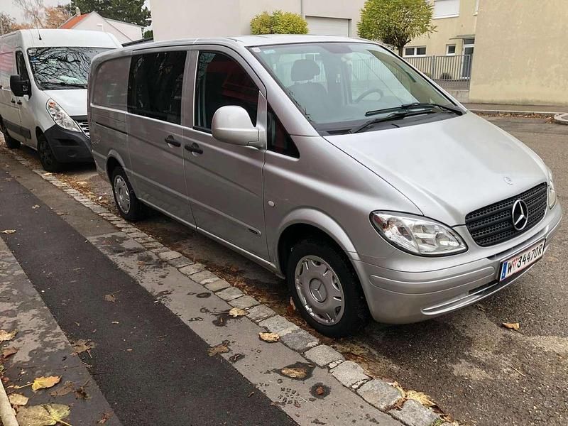 Gebraucht Mercedes Vito 109 PS (80 kW) 2006 Silber Van