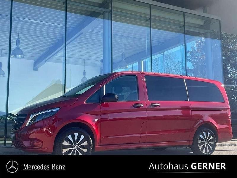 Gebraucht Mercedes Vito 163 PS (119 kW) 2024 Rot Van